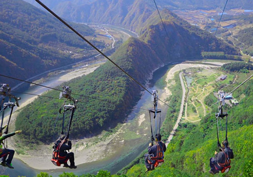 ZipLine, μια περιπέτεια στην Ποκάρα του Νεπάλ.